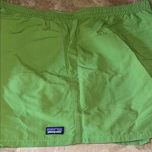Patagonia 5” baggies shorts green XL